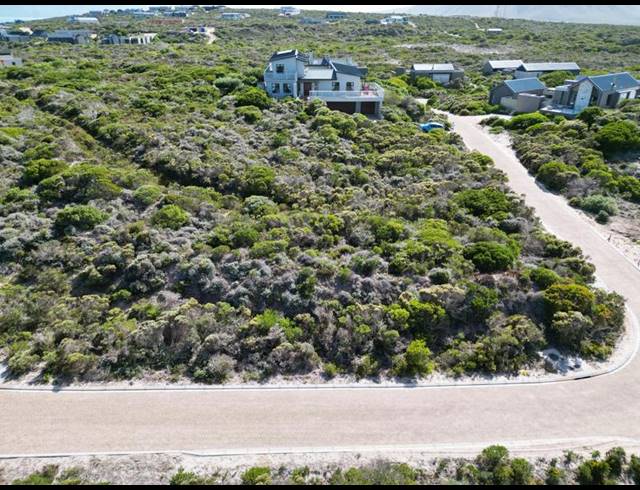 LAND FOR SALE IN ROMANSBAAI ESTATE